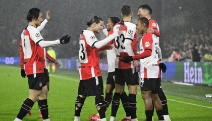 0-1爆大冷，欧冠7冠王轰然倒下，门将黄油手，不太应该，丢主动权